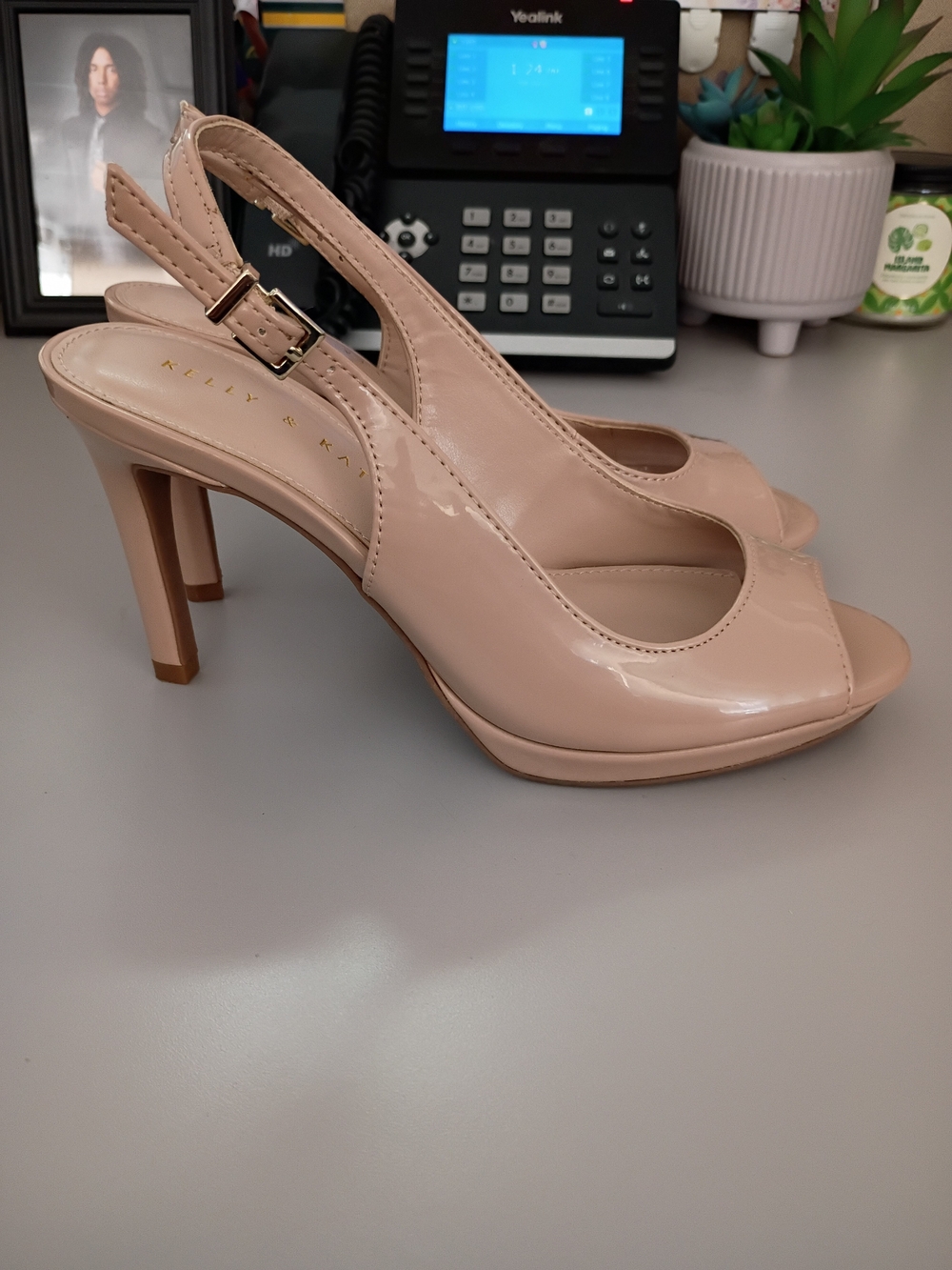 Kelly & Katie Nude Patent Slingback Peep-Toe Heels Size 7 *Minor Flaws-See Pics